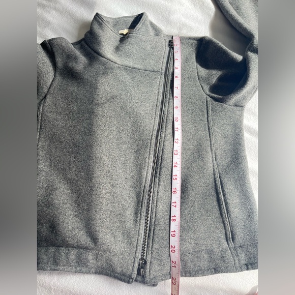 Eileen Fisher Gray Wool Blend Asymmetrical Moto Zip Jacket Sz M Bikercore Cozy - Picture 11 of 15